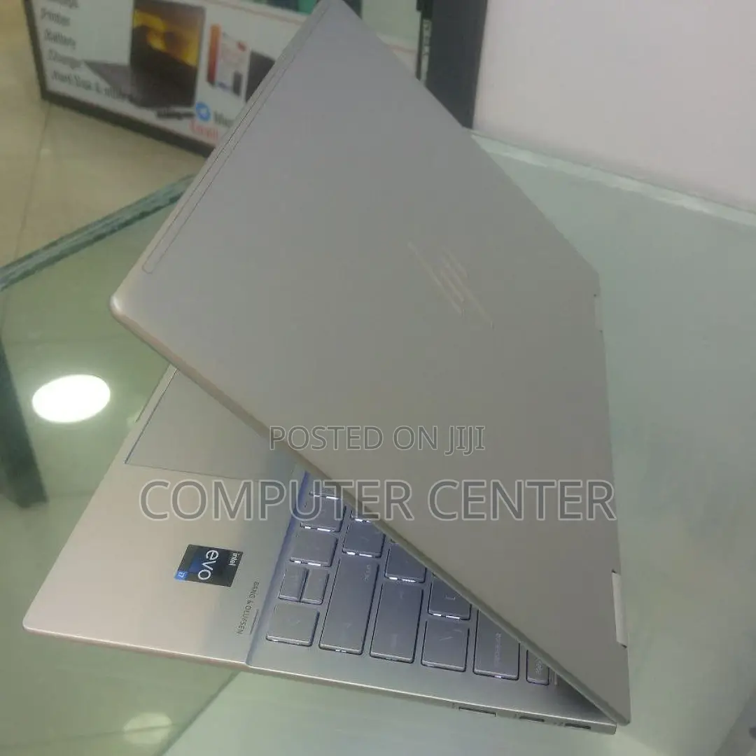 New Laptop HP Envy X360 8GB Intel Core I7 SSD 512GB