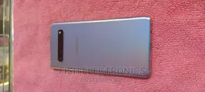 New Samsung Galaxy S10 5G 256 GB Silver