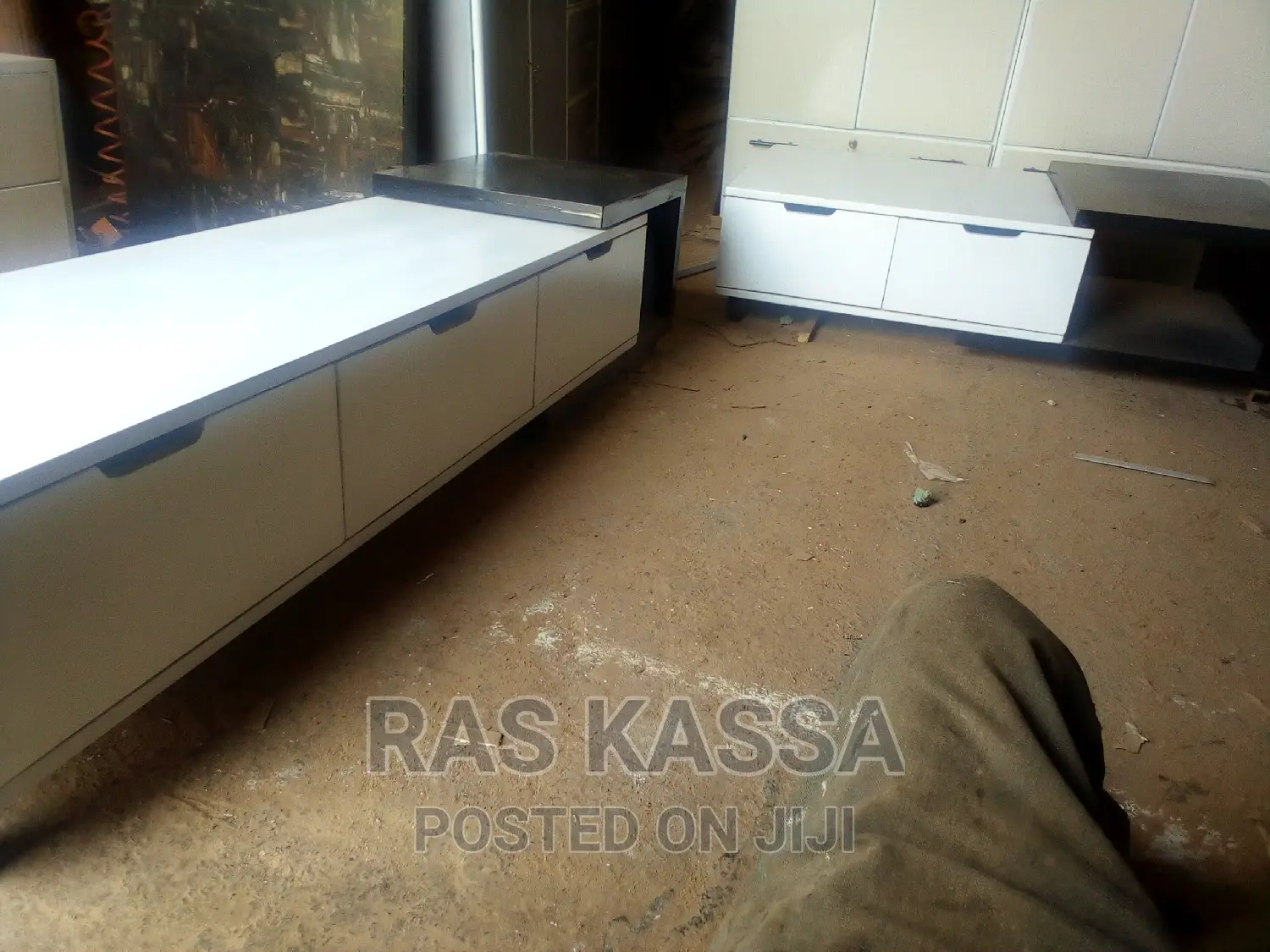 ቲቪ እስታን ሲሳብ 1,80 የሚሆን ጠረጴዛ 1,20