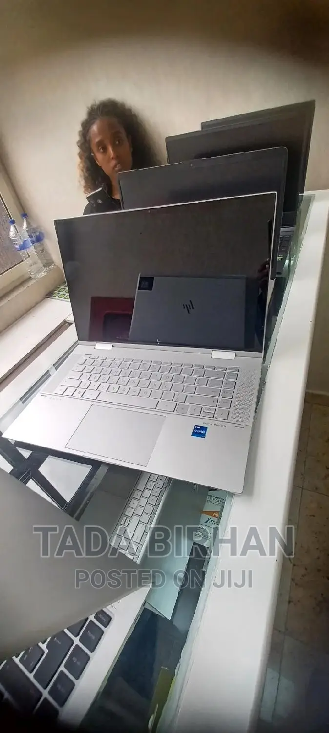 New Laptop HP Envy X360 16GB Intel Core I7 SSD 1T