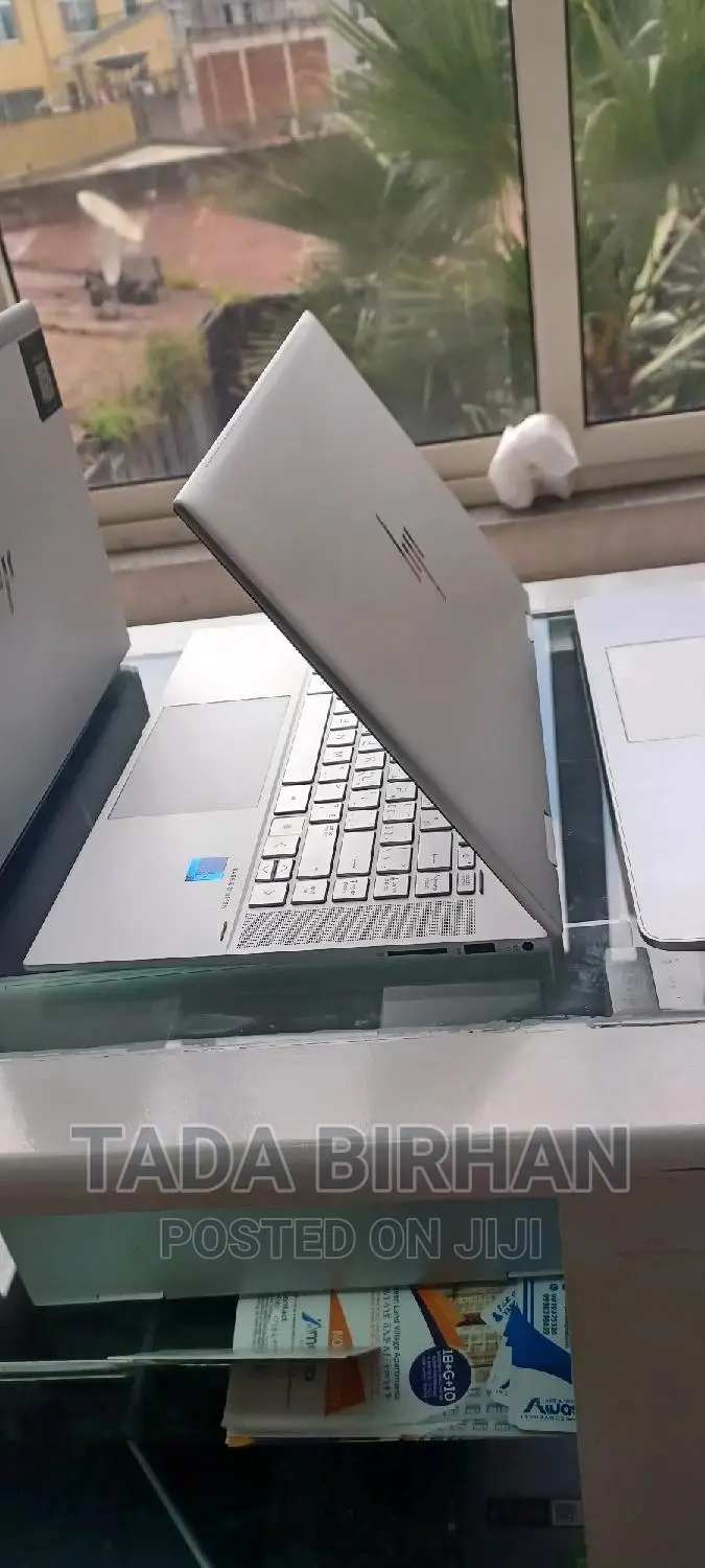 New Laptop HP Envy X360 16GB Intel Core I7 SSD 1T