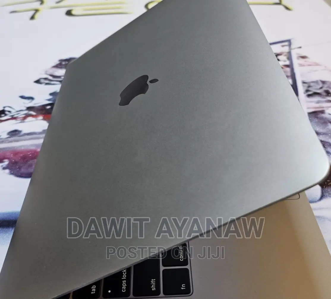 New Laptop Apple MacBook 2018 8GB Intel Core I7 SSD 512GB