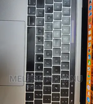 Photo - New Laptop Apple MacBook Pro 2018 8GB Intel Core I7 SSD 512GB