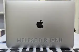 New Laptop Apple MacBook Pro 2018 8GB Intel Core I7 SSD 512GB