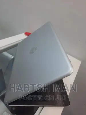 Laptop HP Pavilion 15 8GB Intel Core I5 HDD 1T