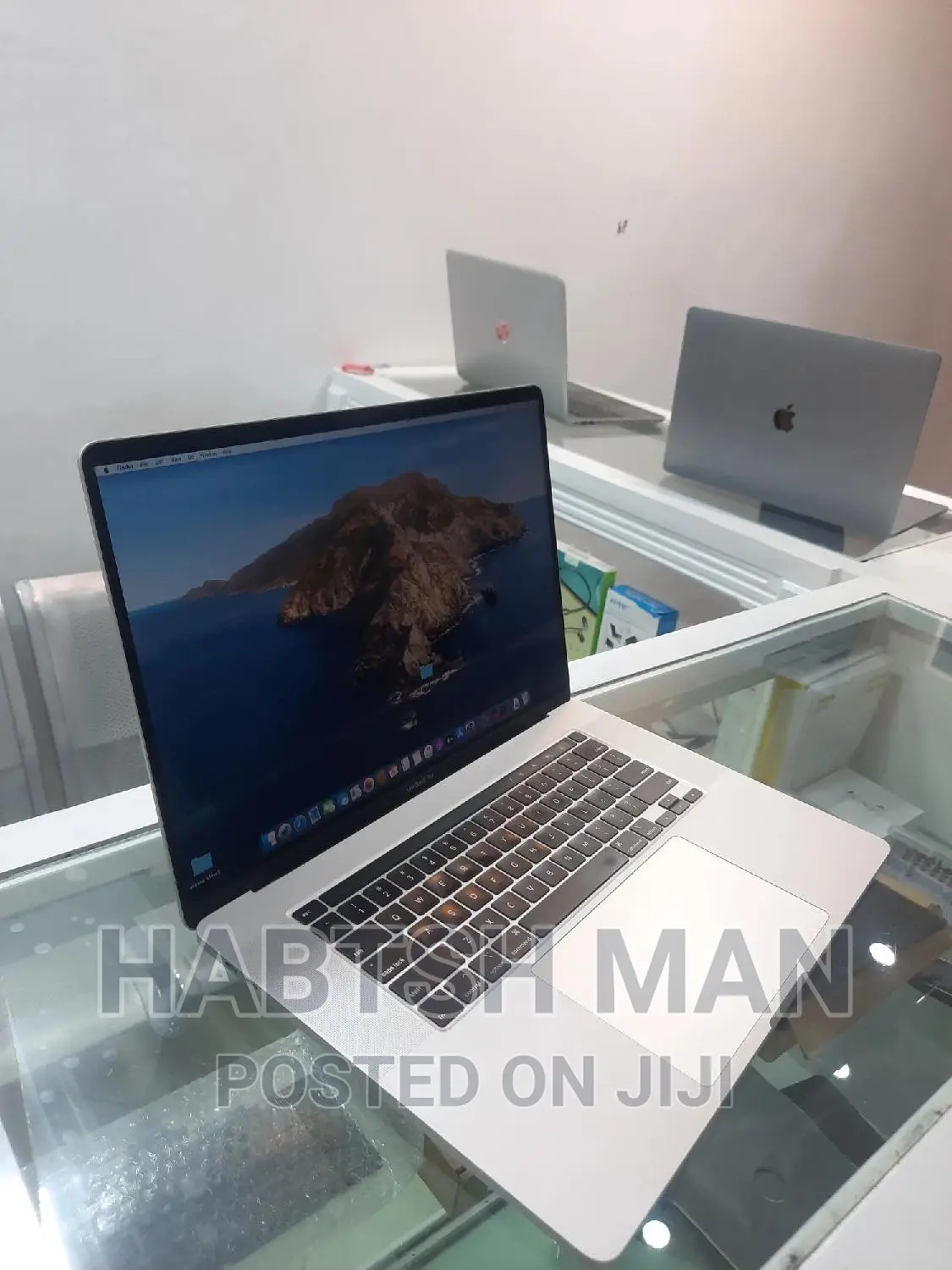 New Laptop Apple MacBook Pro 2019 32GB Intel Core I9 SSD 1T