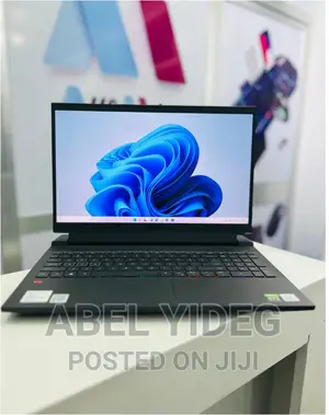 Photo - New Laptop Dell 16GB Intel Core I7 SSD 512GB