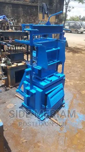 የብሎኬት መምረቻ ማሽን