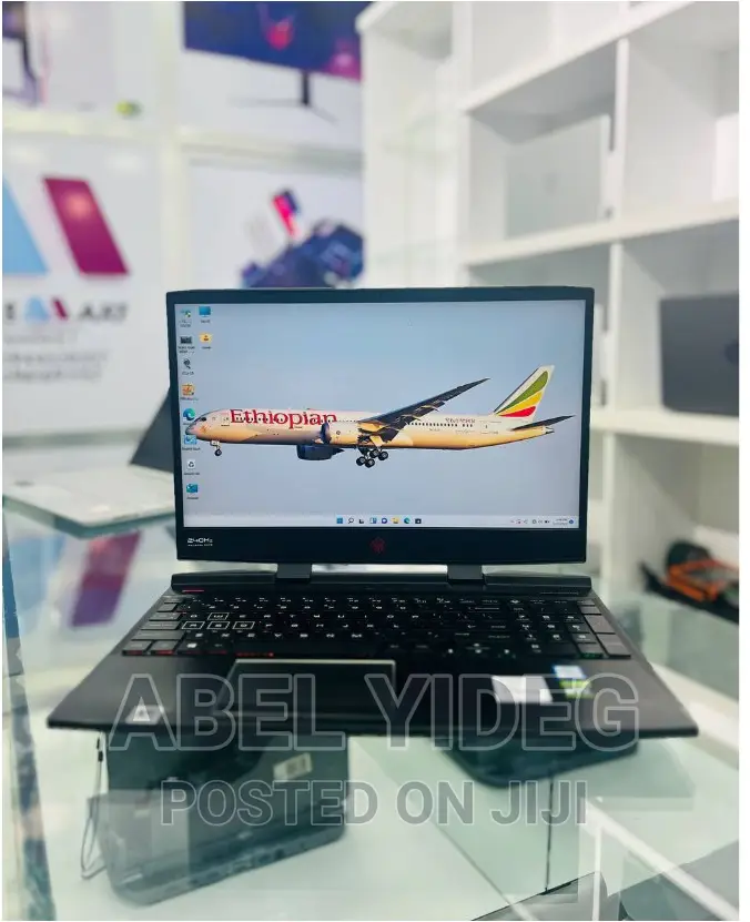 New Laptop HP 16GB Intel Core I7 HDD 1T