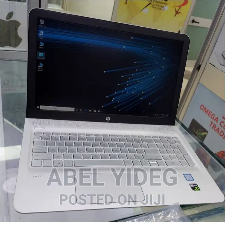 New Laptop HP Envy 15 8GB Intel Core I5 HDD 1T