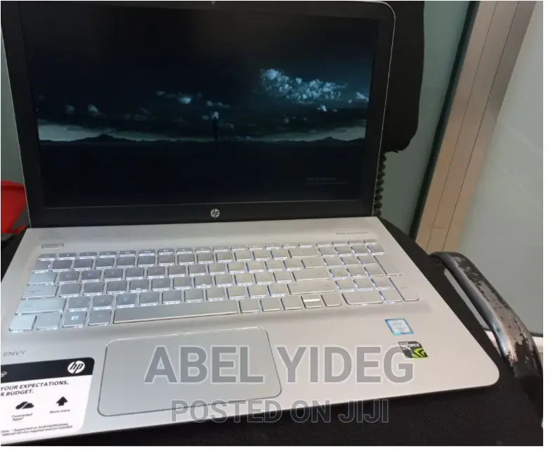 New Laptop HP Envy 15 8GB Intel Core I5 HDD 1T