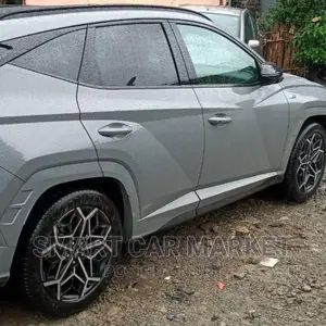 Hyundai Tucson 2021 Green