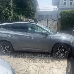Hyundai Tucson 2021 Green