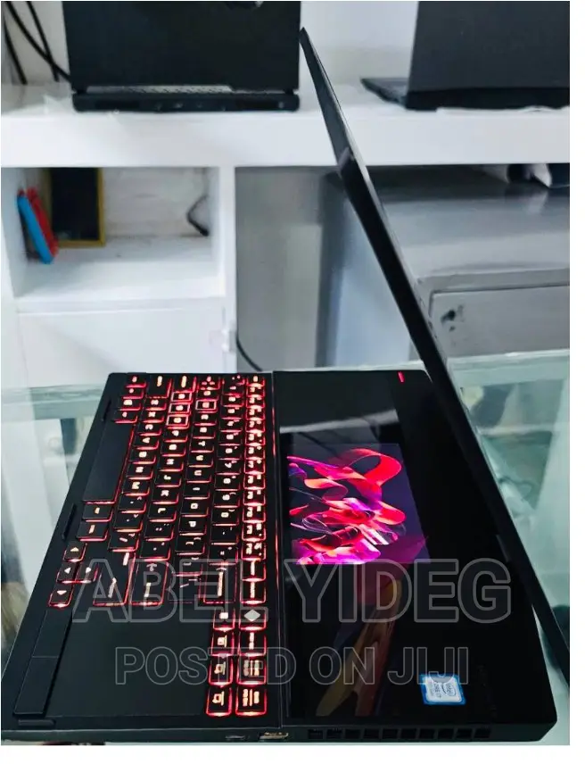 New Laptop HP 32GB Intel Core I7 SSD 1T