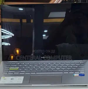 New Laptop Asus VivoBook 15 X505BA 8GB Intel Core I5 SSD 512GB