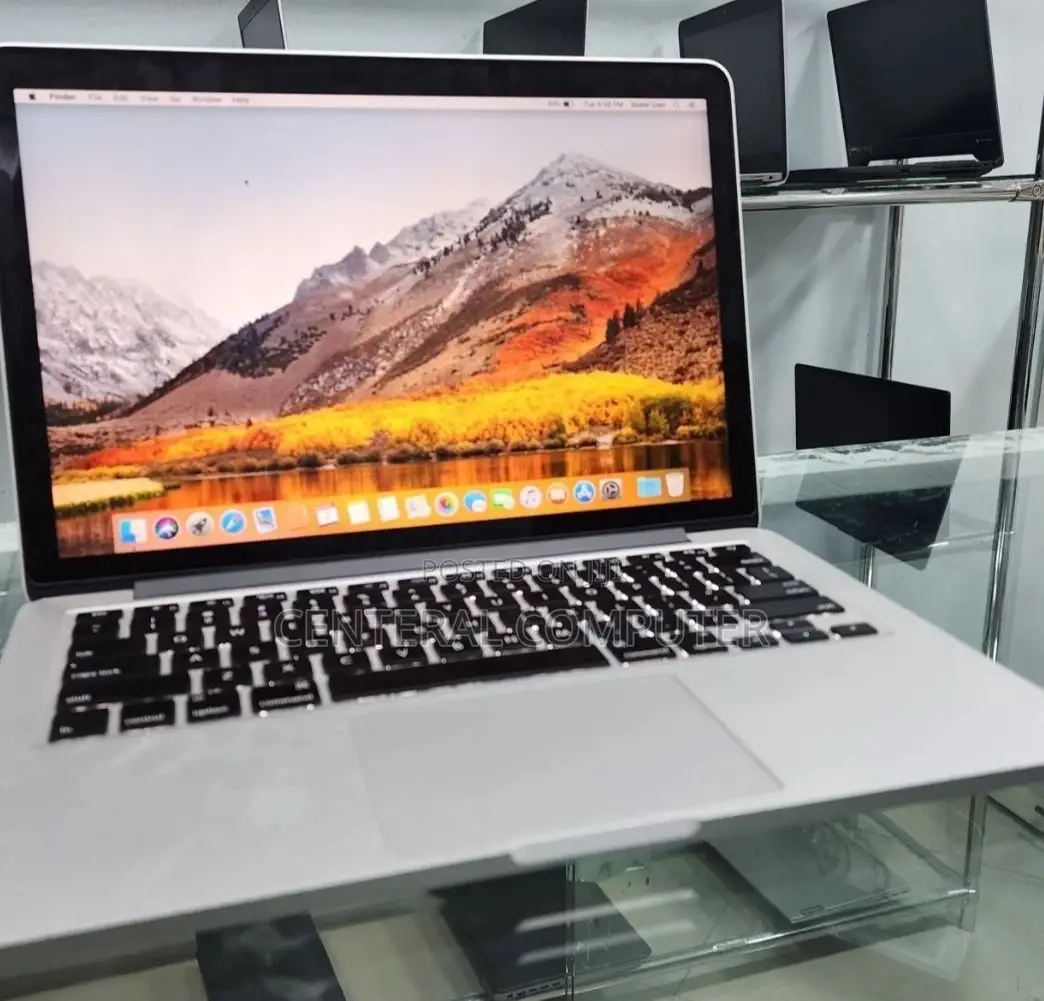 New Laptop Apple MacBook 2015 8GB Intel Core I5 SSD 256GB