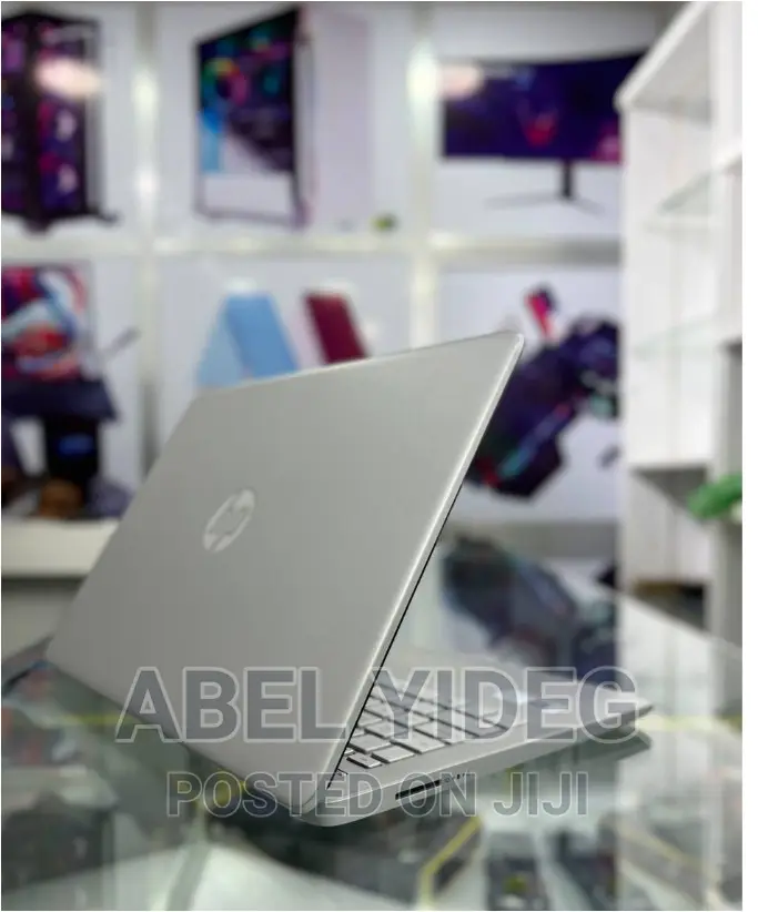 New Laptop HP Stream Notebook 16GB Intel Core I7 SSD 512GB