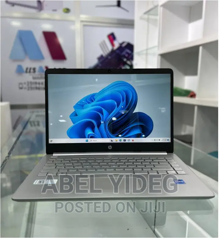 New Laptop HP Stream Notebook 16GB Intel Core I7 SSD 512GB