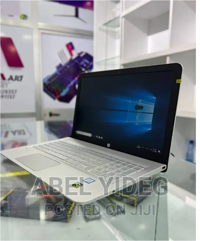 New Laptop HP Envy 15 8GB Intel Core I7 HDD 1T