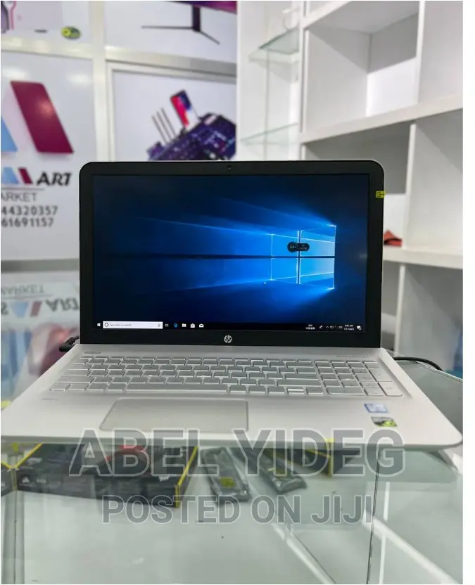 New Laptop HP Envy 15 8GB Intel Core I7 HDD 1T