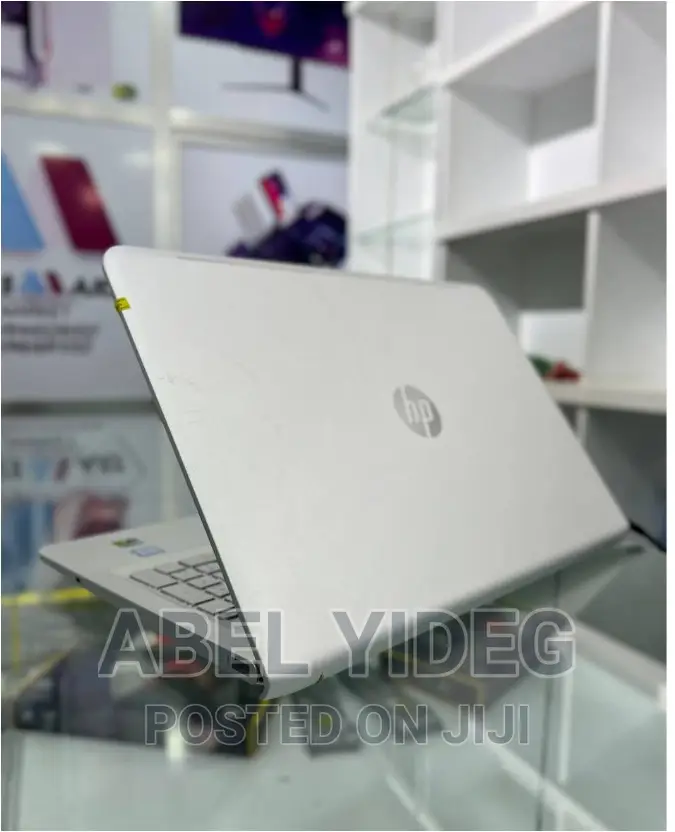 New Laptop HP Envy 15 8GB Intel Core I7 HDD 1T