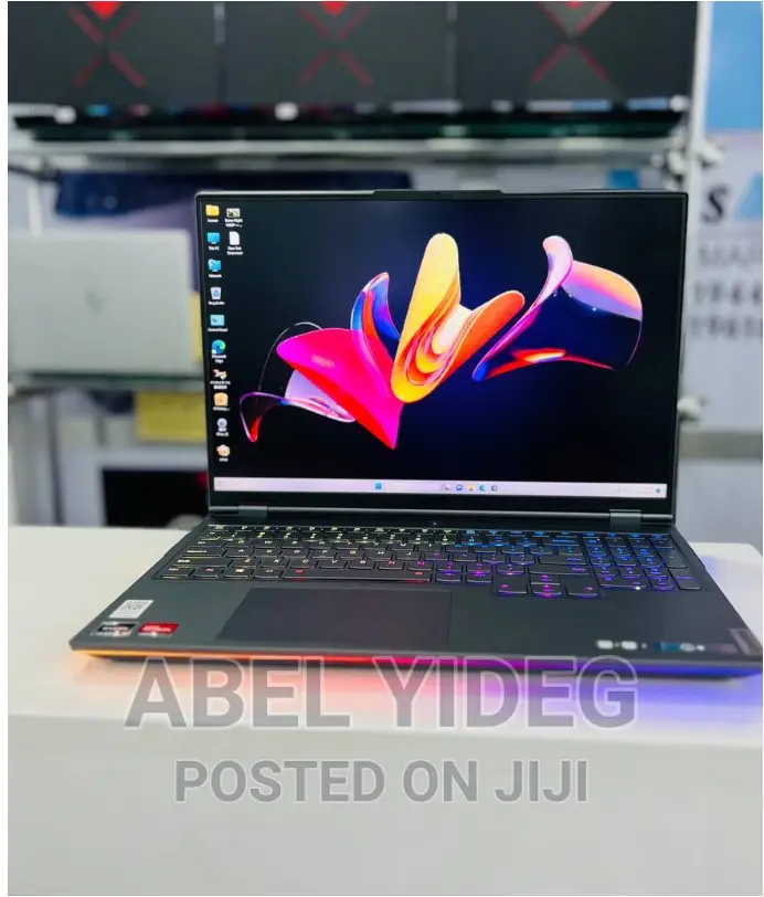 New Laptop Lenovo 16GB AMD Ryzen 9 SSD 1T