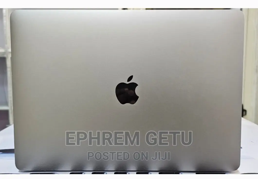 New Laptop Apple MacBook Pro 2018 8GB Intel Core I5 SSD 512GB