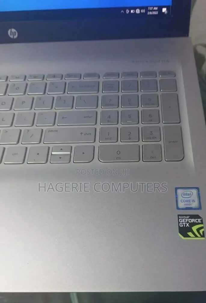 New Laptop HP Envy Dv6 8GB Intel Core I5 HDD 1.5T