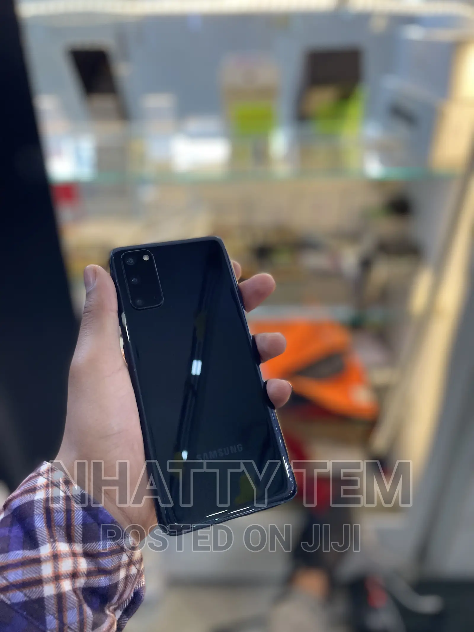 New Samsung Galaxy S20 128 GB Black