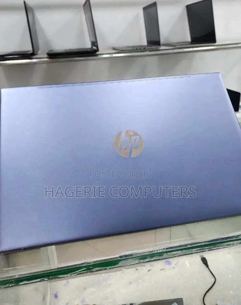 New Laptop HP Pavilion 15-Eh0050wm 8GB Intel Core I7 SSD 512GB