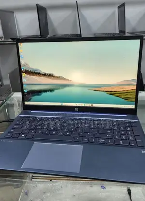 New Laptop HP Pavilion 15-Eh0050wm 8GB Intel Core I7 SSD 512GB