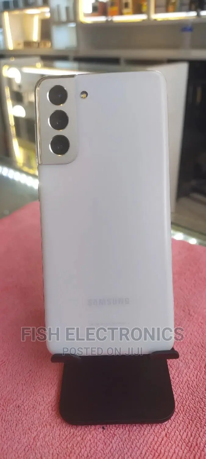 New Samsung Galaxy S21 5G 256 GB Silver