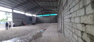 ለክራይ መጋዘን ነዉ