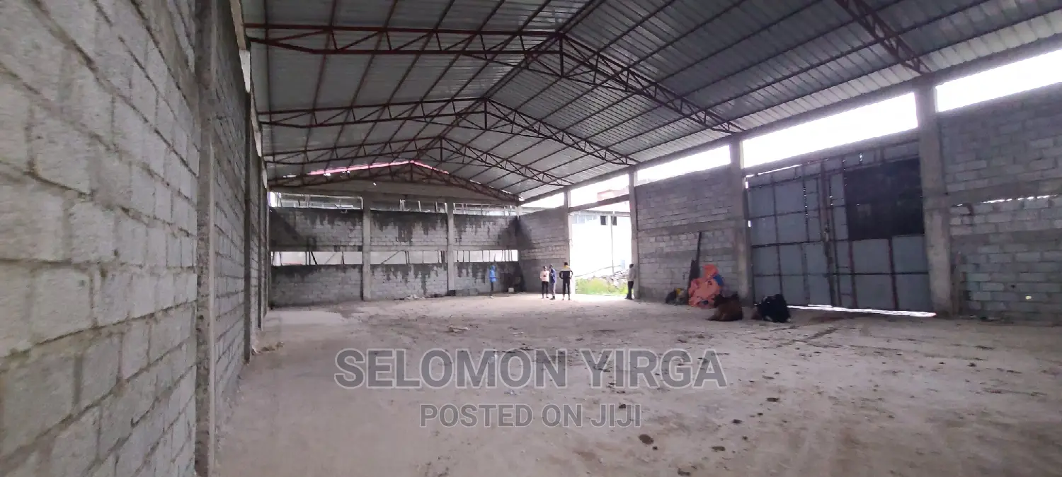 ለክራይ መጋዘን ነዉ