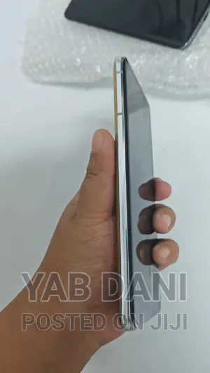 New Samsung Galaxy S21 Ultra 5G 256 GB Silver