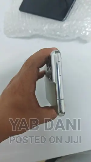 New Samsung Galaxy S21 Ultra 5G 256 GB Silver