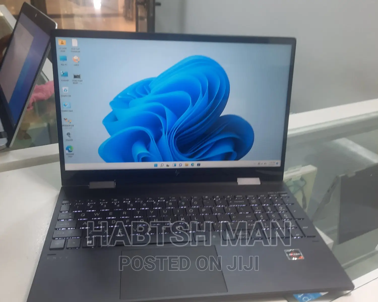 New Laptop HP Envy X360 16GB AMD Ryzen 7 SSD 512GB