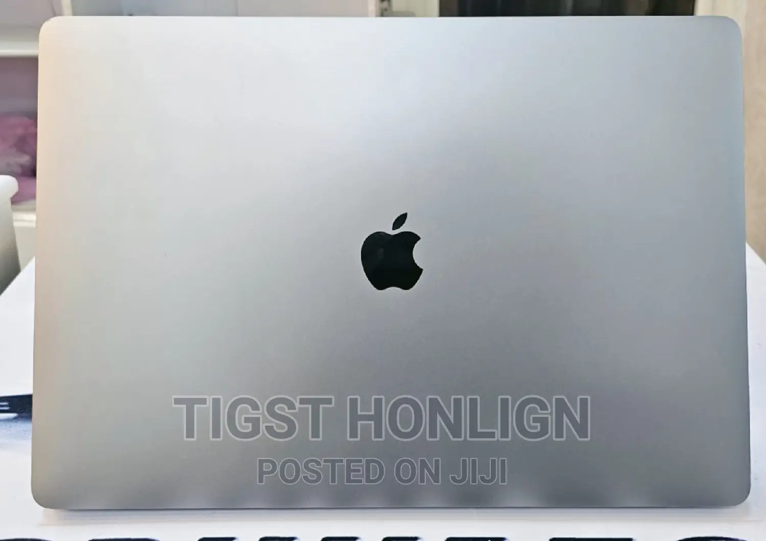 New Laptop Apple MacBook Pro 2019 16GB Intel Core I7 SSD 512GB