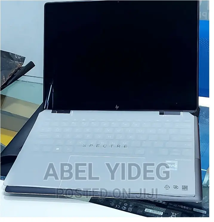 New Laptop HP Spectre X360 16GB Intel Core I7 SSD 512GB