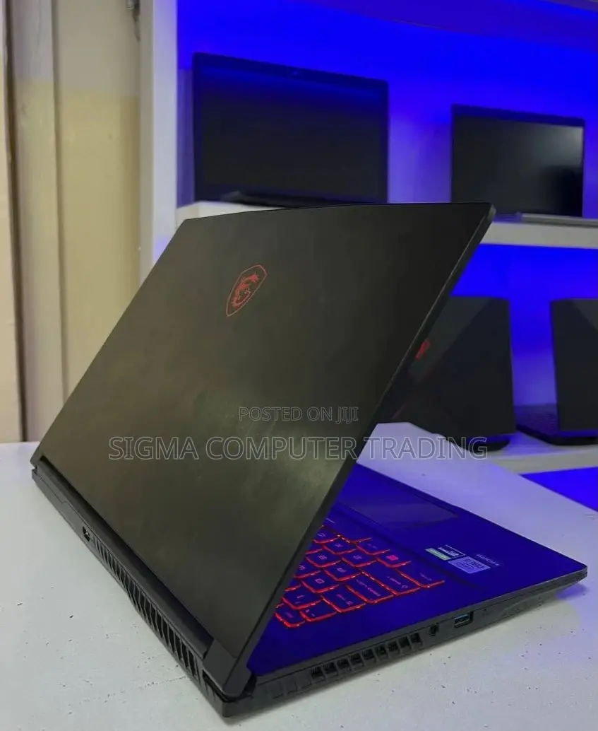 New Laptop MSI GF63 8GB Intel Core I5 SSD 256GB