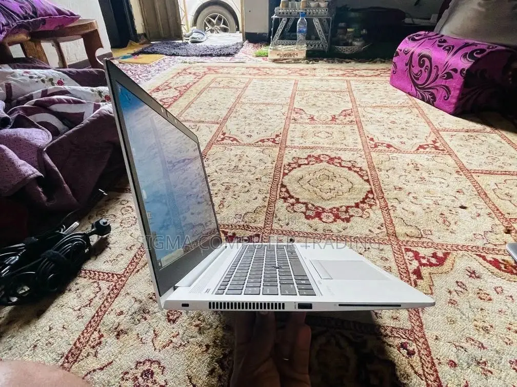 New Laptop HP EliteBook 840 16GB Intel Core I7 SSD 512GB