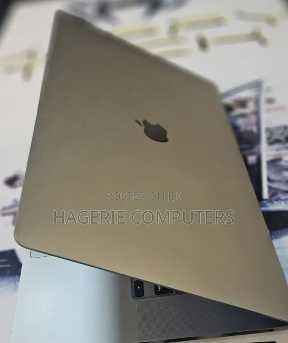 New Laptop Apple MacBook Pro 2019 16GB Intel Core I7 SSD 512GB