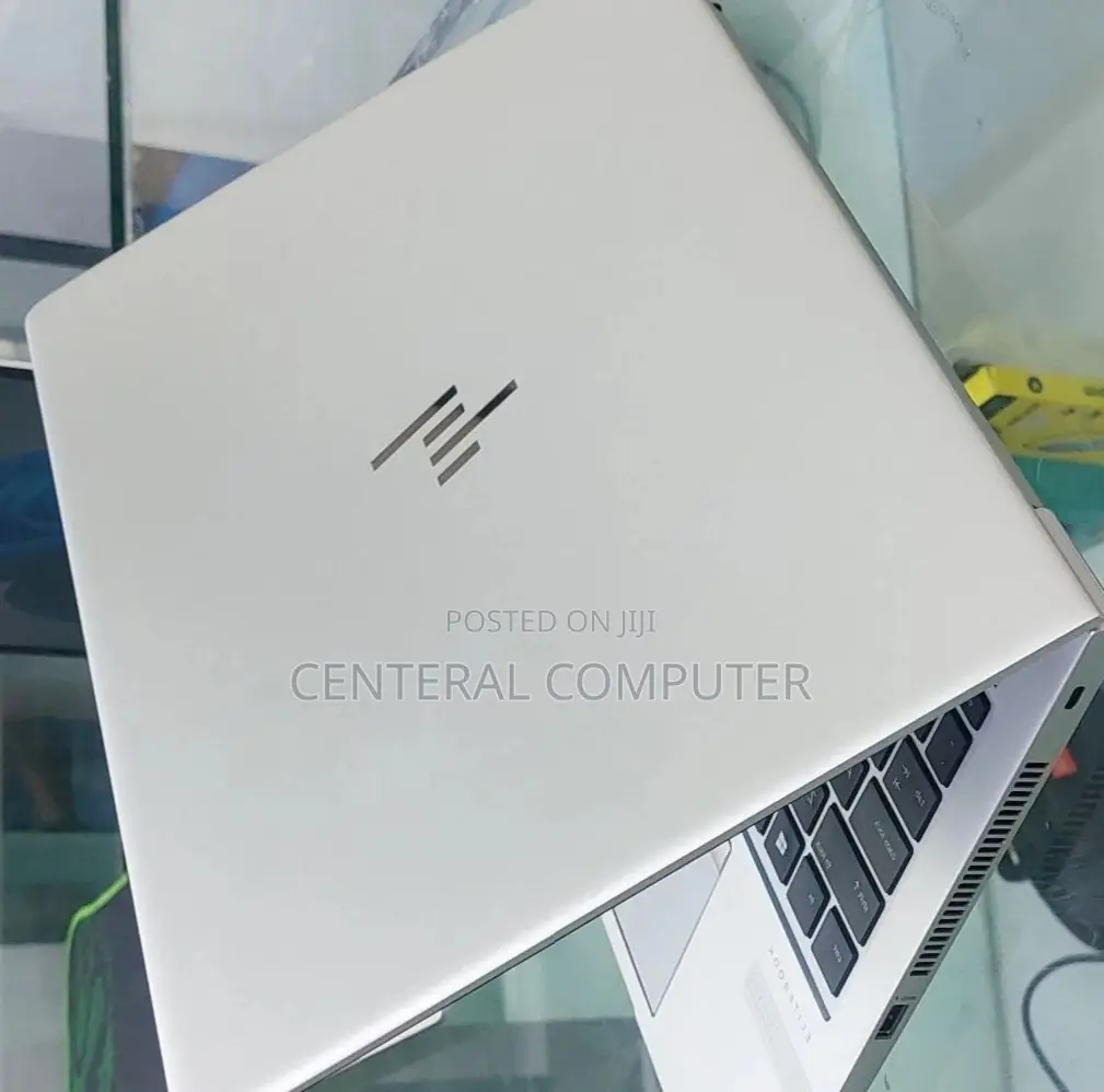 New Laptop HP 348 G5 16GB Intel Core I7 SSD 512GB