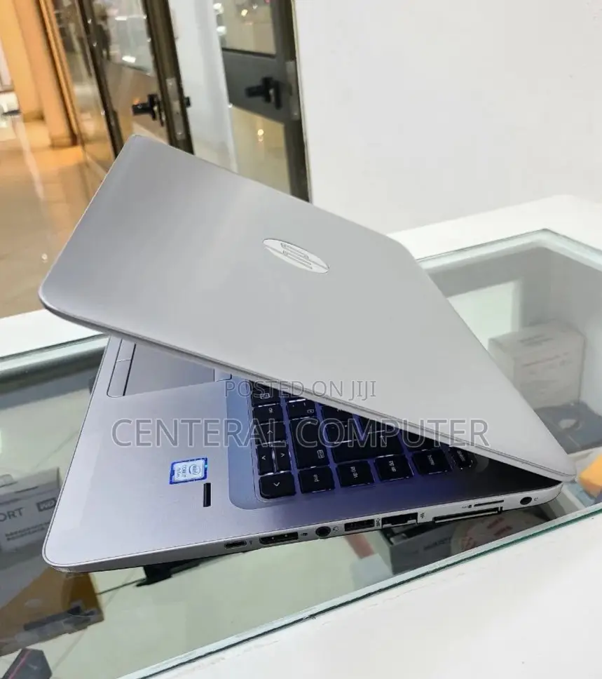 New Laptop HP EliteBook 840 8GB Intel Core I7 SSD 512GB