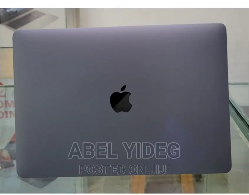 New Laptop Apple MacBook Pro M1 8GB Apple M1 Pro SSD 256GB