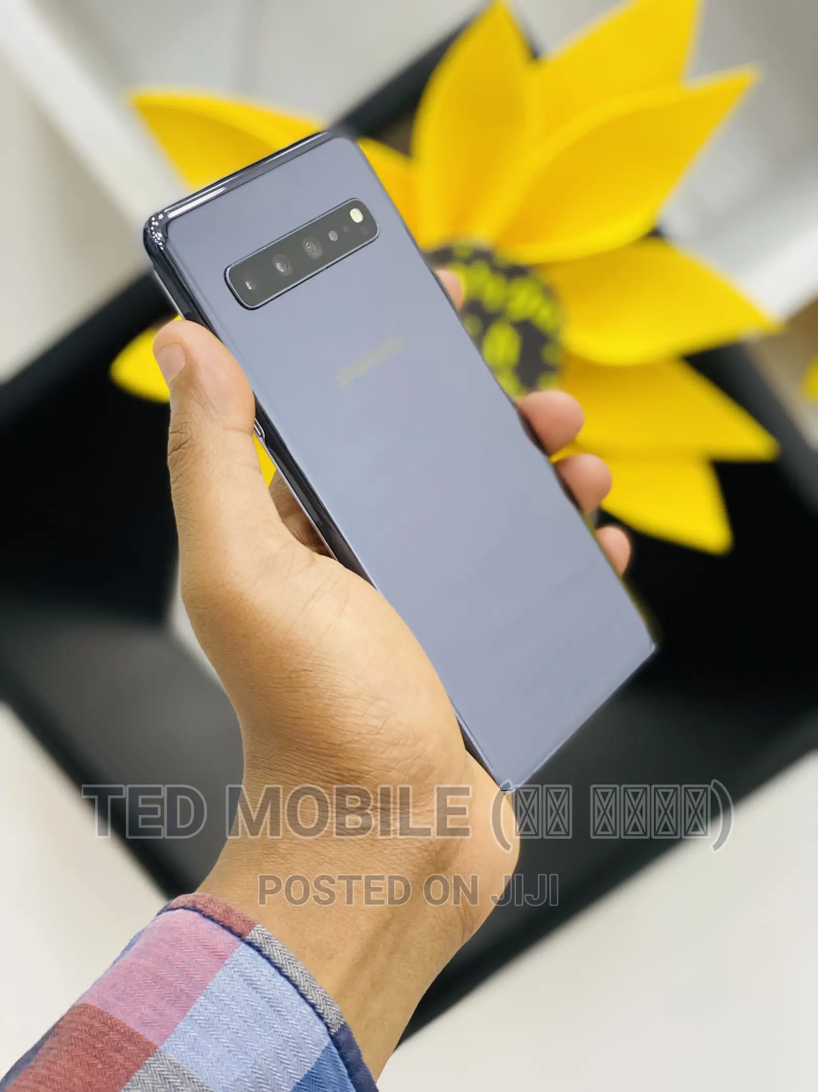 New Samsung Galaxy S10 5G 256 GB Black