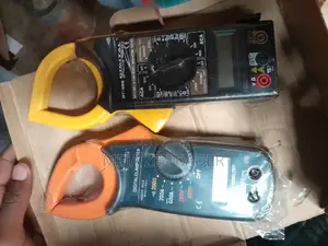 Digital Multi Digital Clamp Meter
