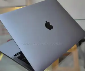 New Laptop Apple MacBook Pro M1 8GB Apple M1 Pro SSD 256GB