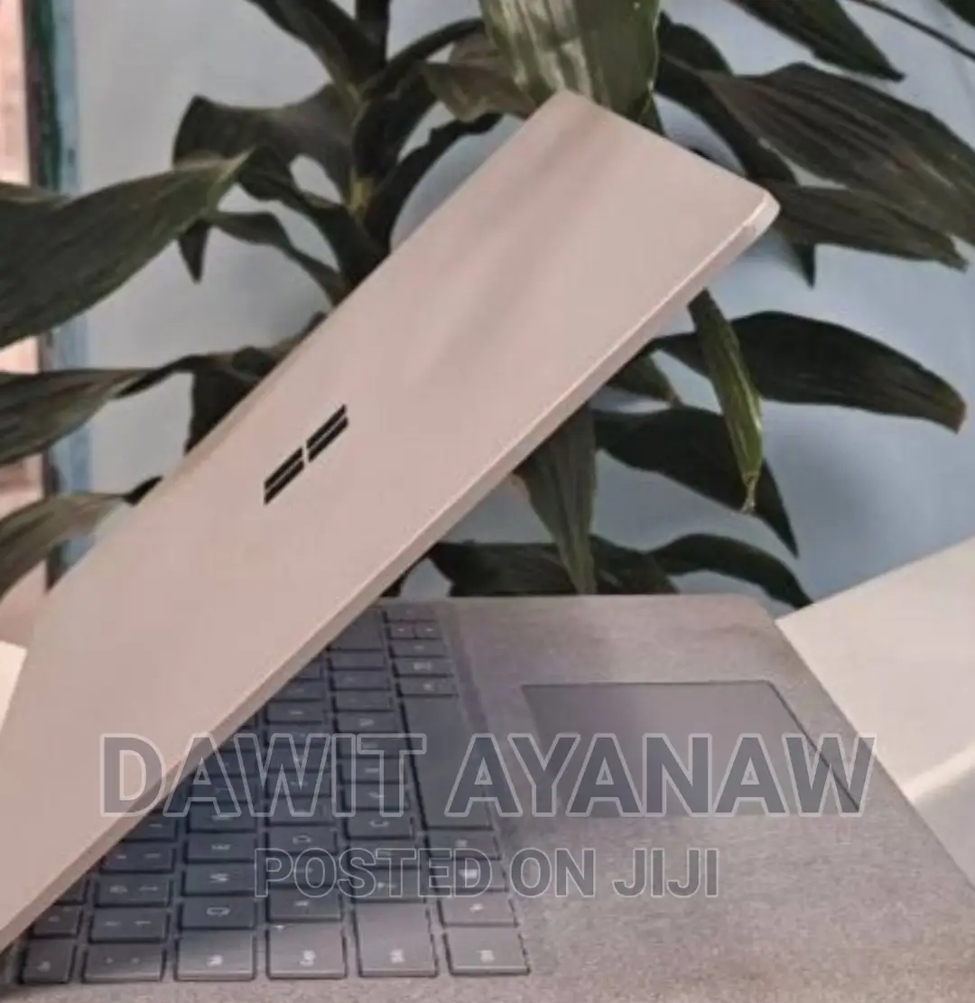 New Laptop Microsoft Surface 16GB Intel Core I7 SSD 512GB