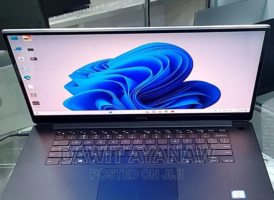 New Laptop Dell Precision 5520 32GB Intel Core I9 SSD 512GB